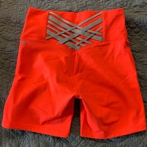 Fabletics 6” powerhold short leggings